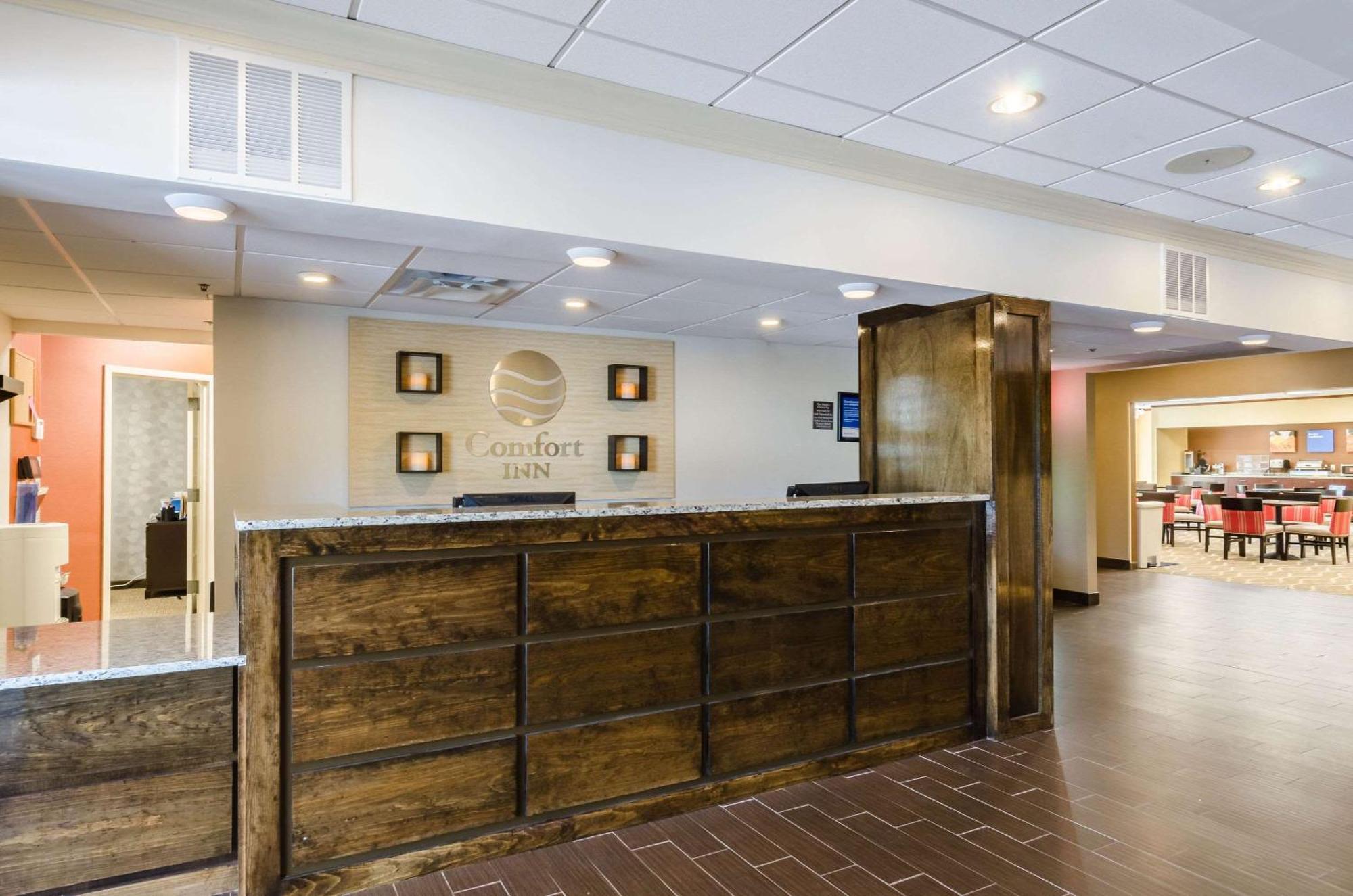 Comfort Inn Randolph-Boston Esterno foto
